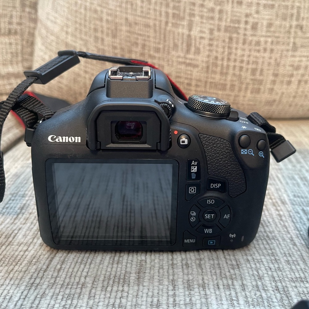 Canon EOS Rebel T7 DSLR Video 2 Lens Kit w/ EF-S 18-55mm and EF 75-300mm Lenses.